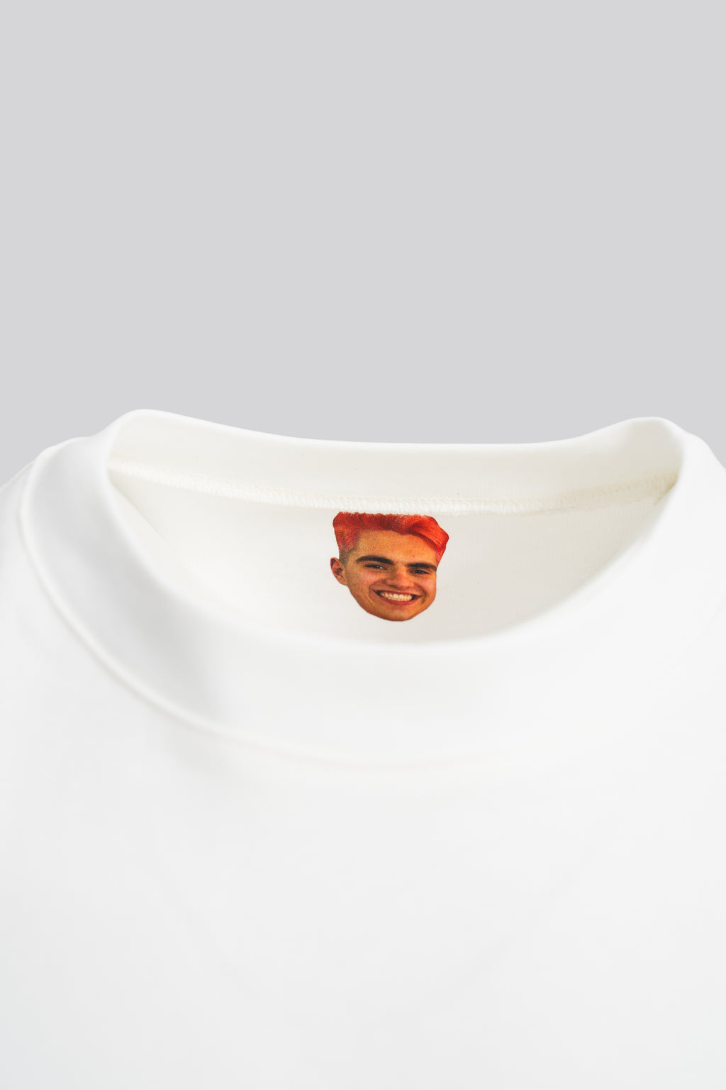 Tricou Sesar Teava Goala Alb